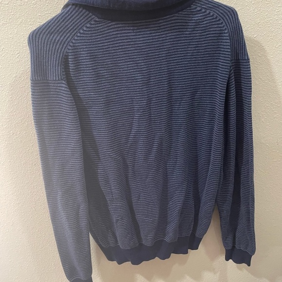 Vineyard Vines Sweater - Picture 4 of 4